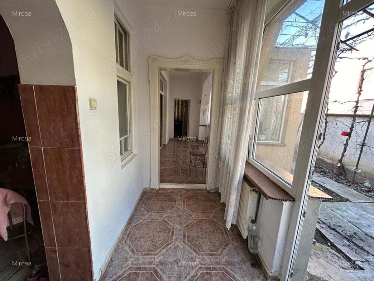 Vand casa mare din caramida,in Parneava,st.720 mp.locuibila imediat. - 11