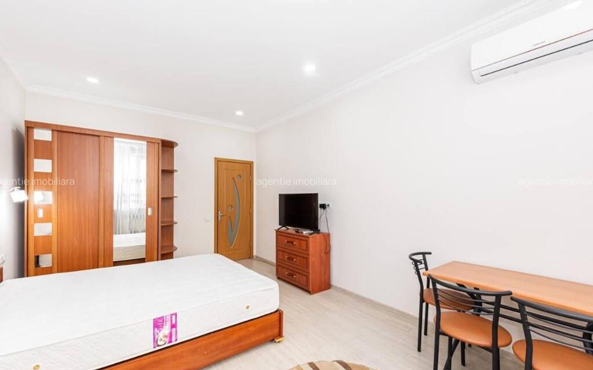 Inchiriez Apartament 1 camera Central - 3