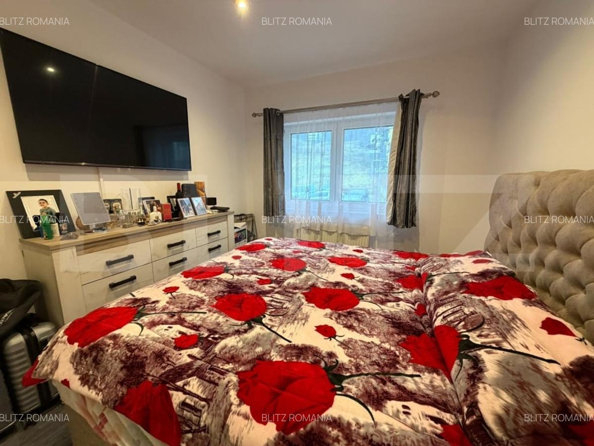 Apartament 3 camere, 64 mp, zona Teilor - 10