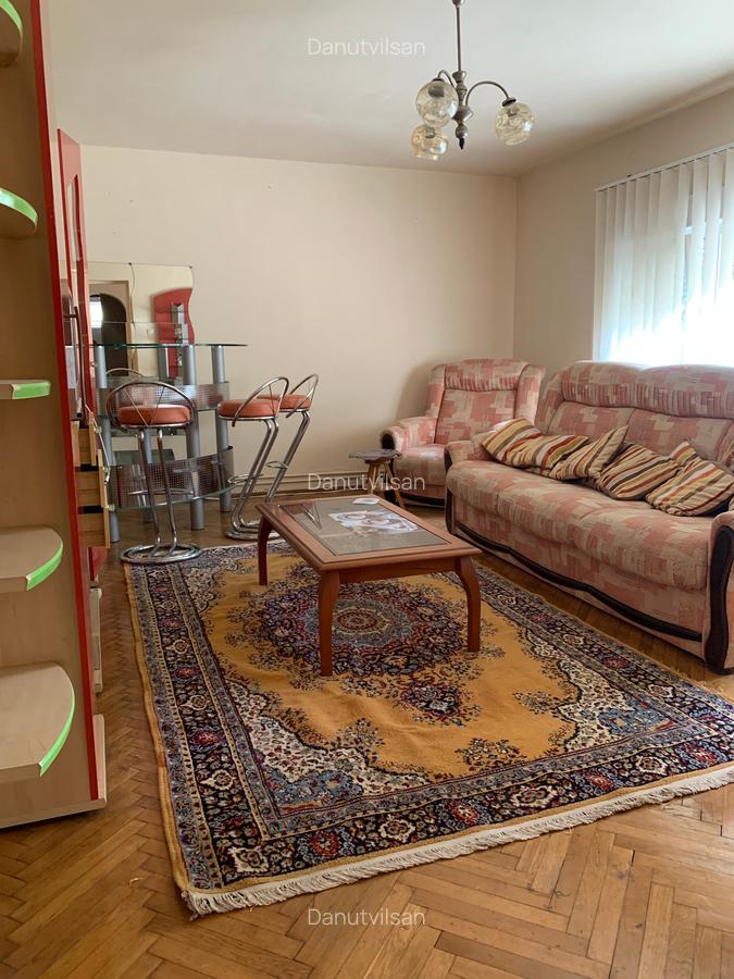 Techirghiol-Casă 4 cam dec BCA teren 530 mp d-17m preț 155.000 euro - 2