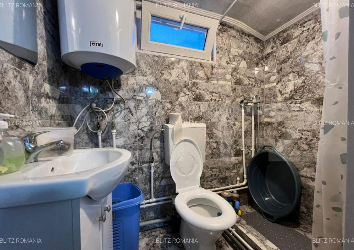 Casa de vanzare, 420 mp teren, zona COS - 16