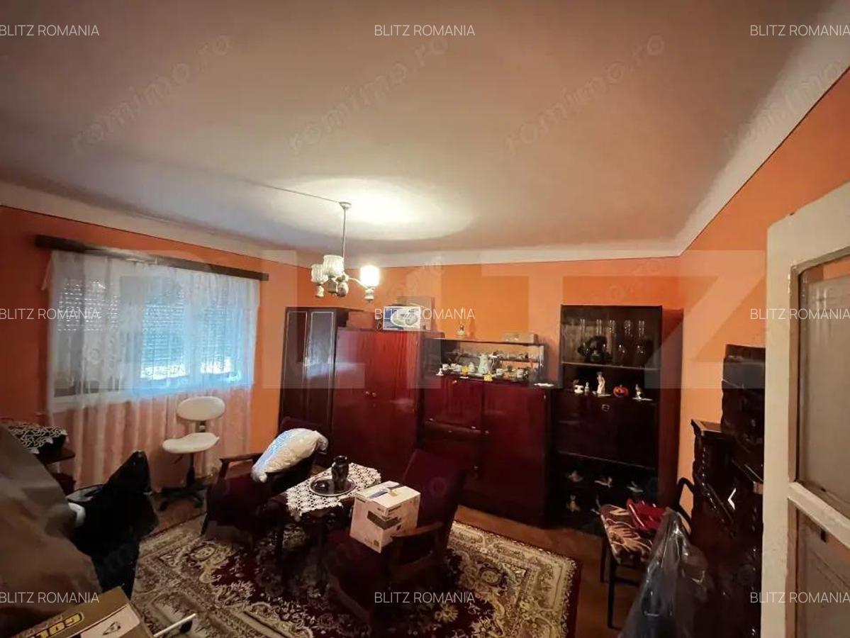 Casa de vanzare, Str Vanatorilor - 8