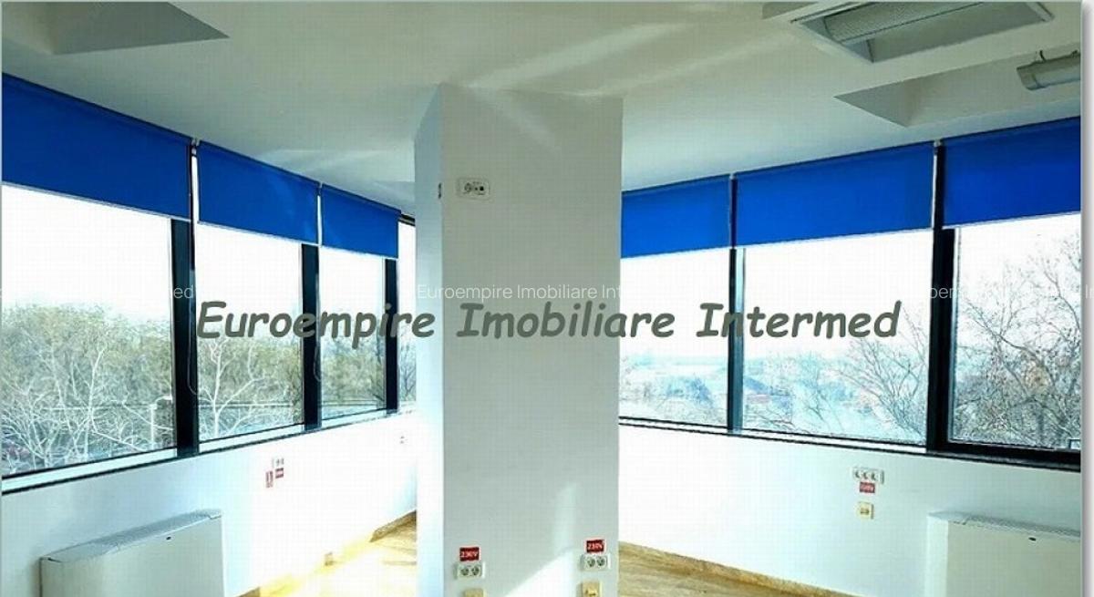 De inchiriat spatiu comercial zona GARA - 8