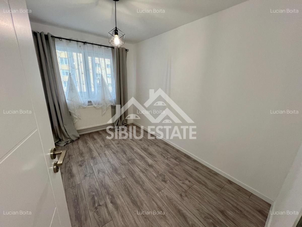 Apartament 4 camere renovat, 79 mp cu logie, Vasile Aaron, Sibiu - 8