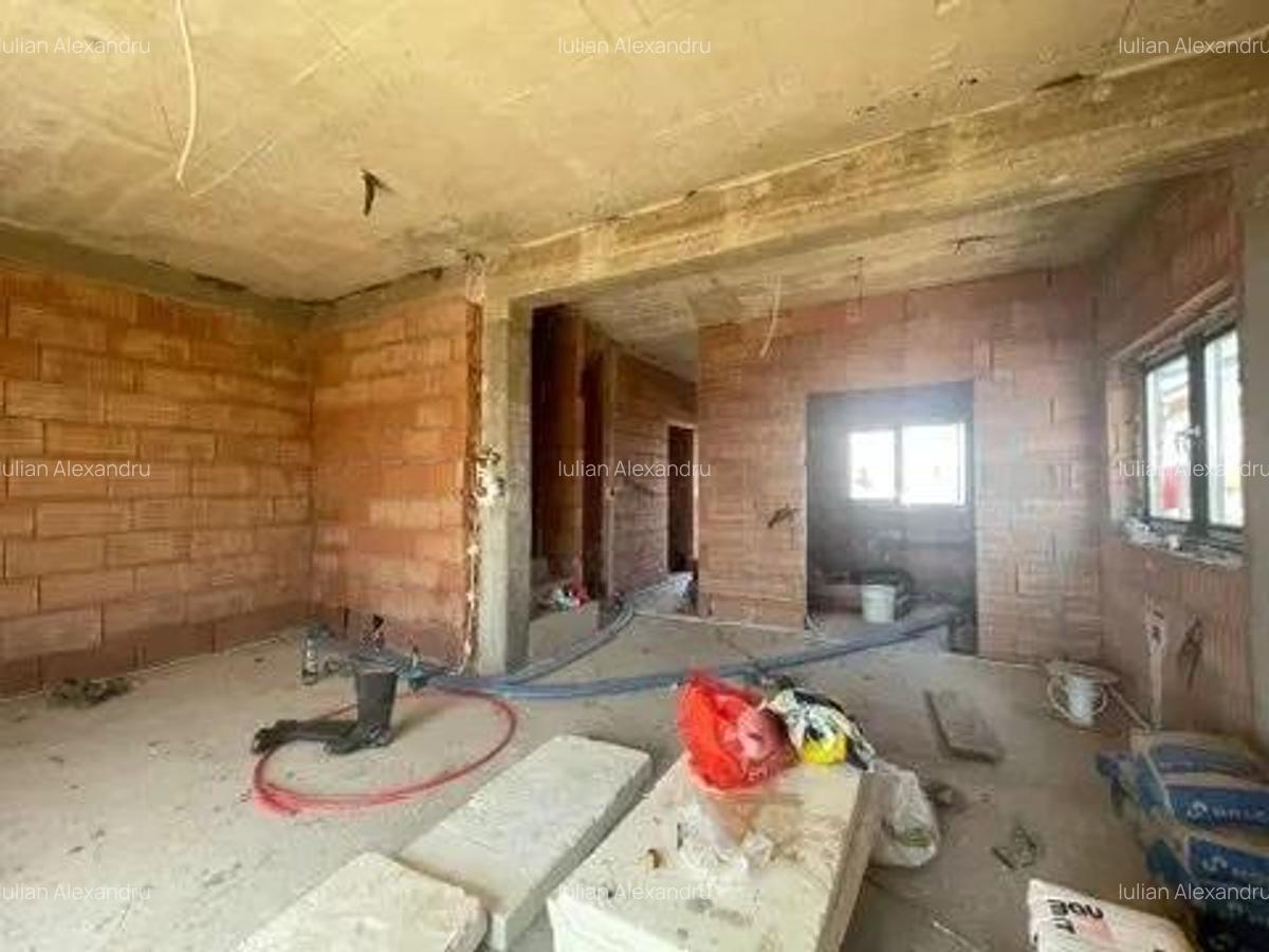 Duplex cu 4 camere - la cheie- Mo?ni?a Noua - 1
