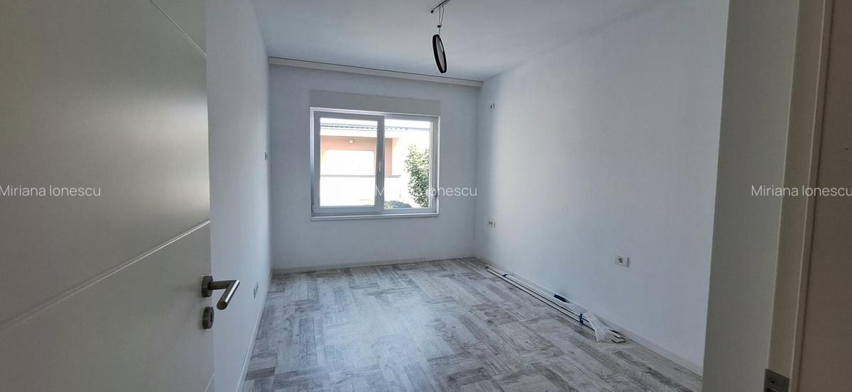 Casă cu 3 camere în Dumbrăvița - 24