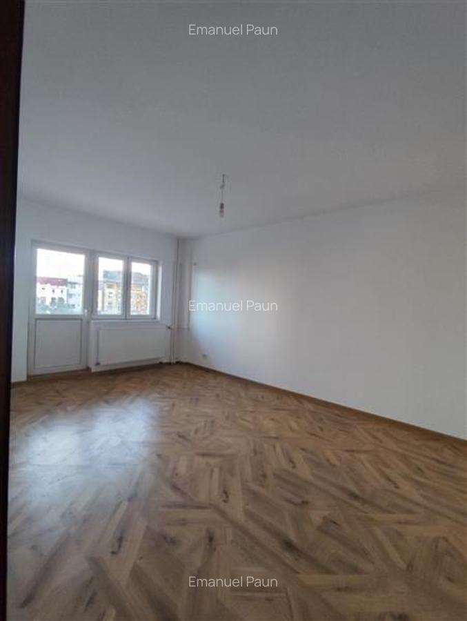 Apartament 3 camere/2 bai zona ultracentrala - 1