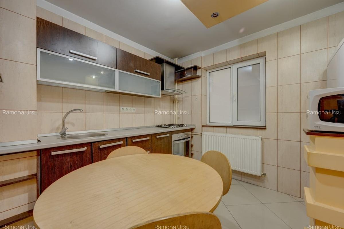 Apartament 3 camere, decomandat, 73 mp, metrou Raul Doamnei - 11