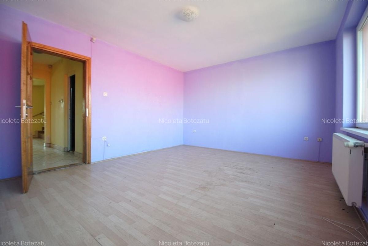 Casa cu o arhitectura deosebita si teren generos in zona Mehala - 11