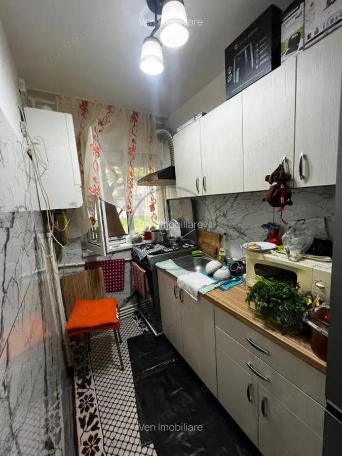 ? Apartament 2 camere parter Zona Lama - 2