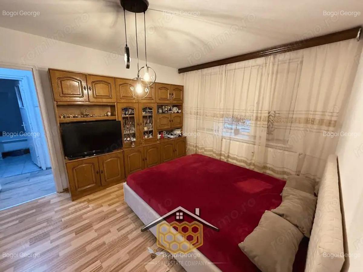 Apartametn cu 2 camere, semidecomandat, pe Calea Bucuresti - 3