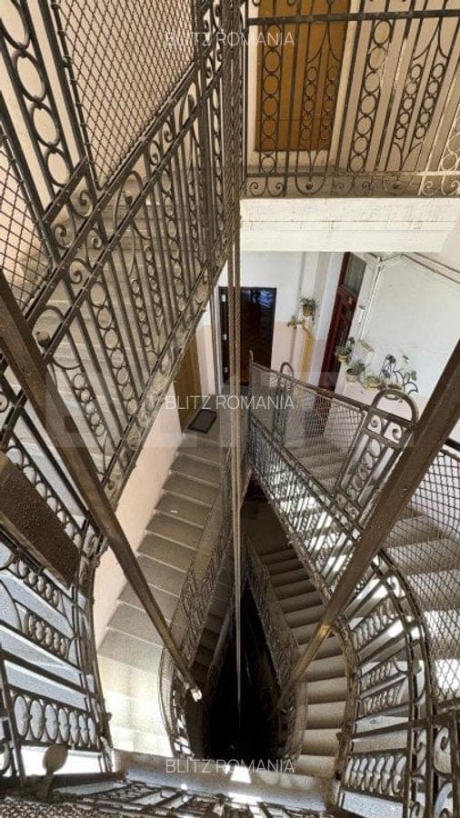 Apartament renovat complet situat in zona ultracentrala in cladire istorica - 6