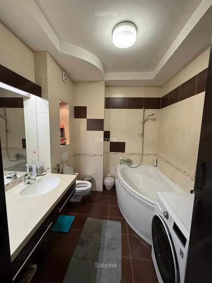 Ofer spre vanzare apartament de 3 camere in zona crangasi - 2