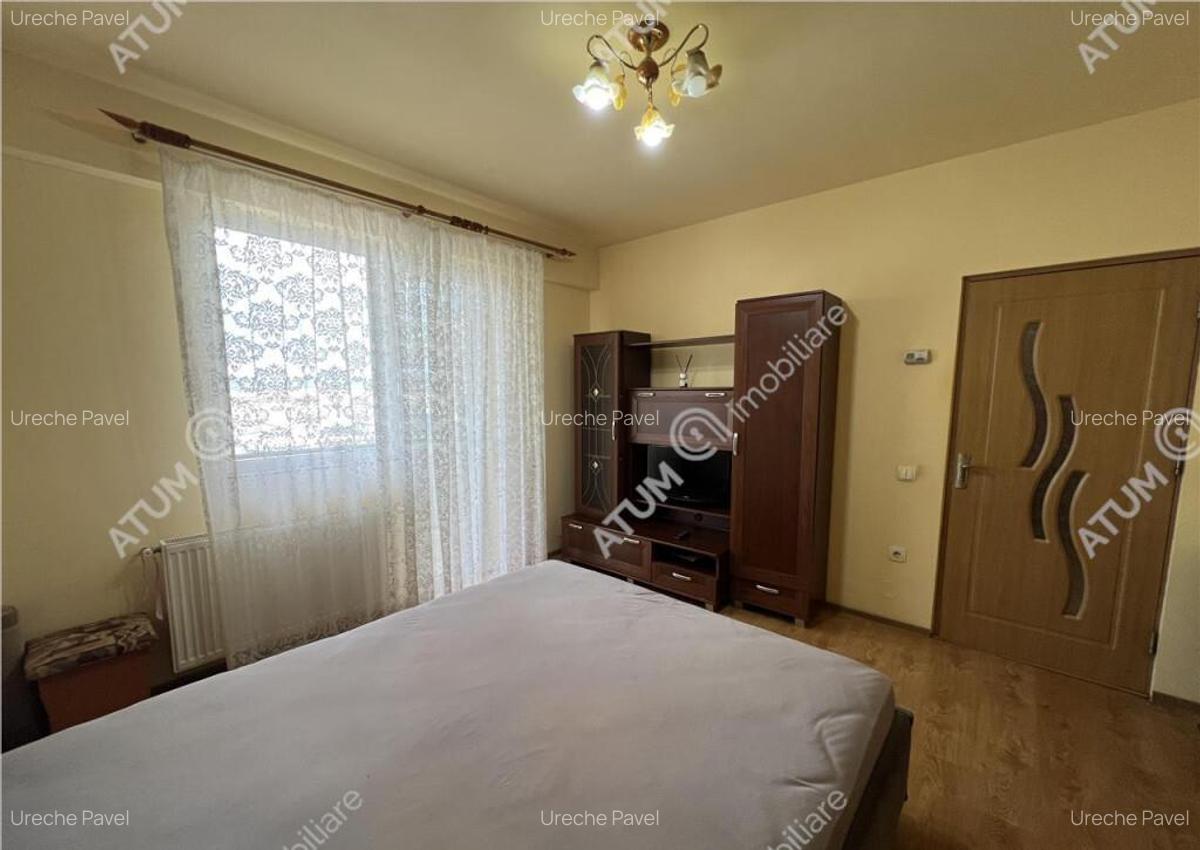 Garsoniera decomandata cu balcon si pivnita zona Turnisor - 2
