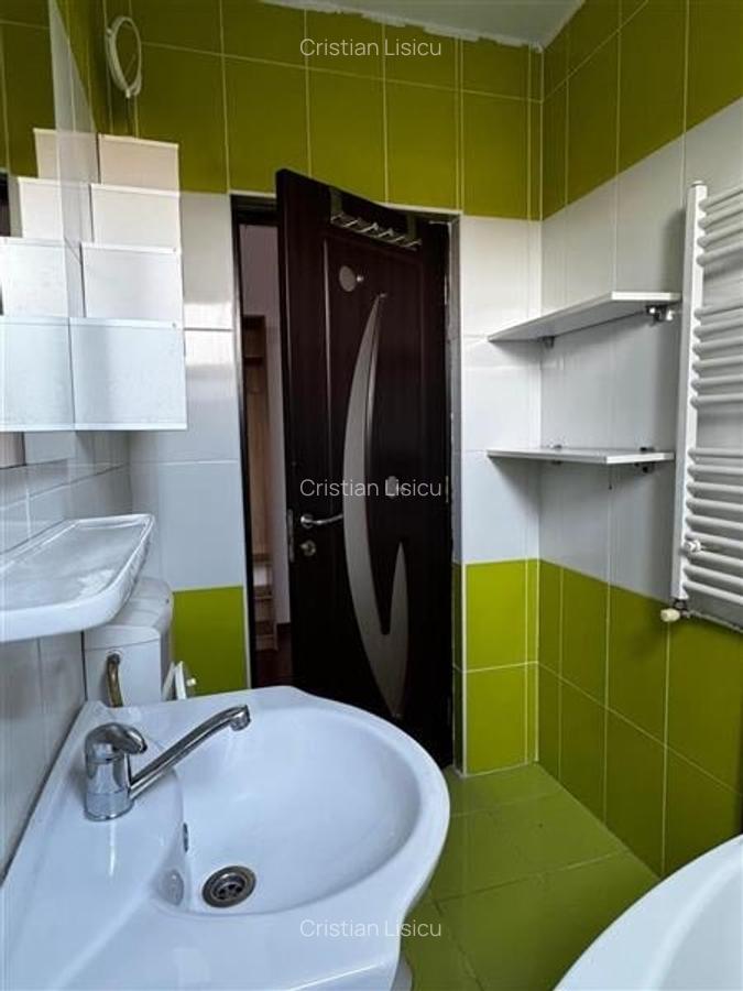 Apartament cu 3 camere  zona Girocului - 13