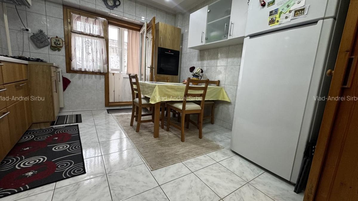 Vanzare apartament de 2 camere Piata Muncii - 5