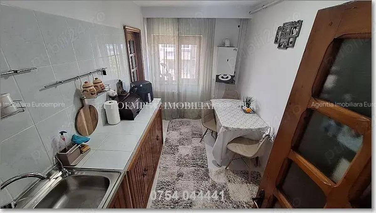 Apartament de vanzare in Constanta, Km 4 5 - 2 camere, 63 mp - 1