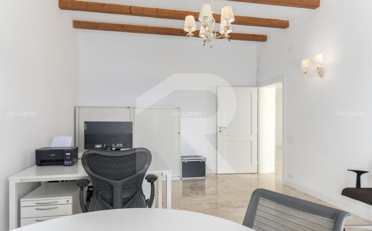 Vila eleganta cu piscina ?i ie?ire la Lac Caciula? - 2