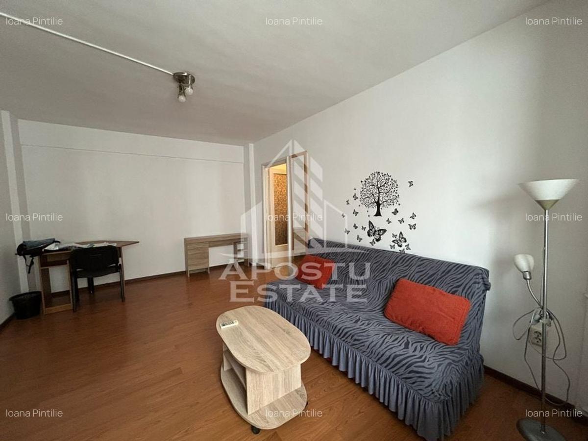 Apartament cu 2 camere, proaspat renovat, clima, in Piata Victoriei - 1
