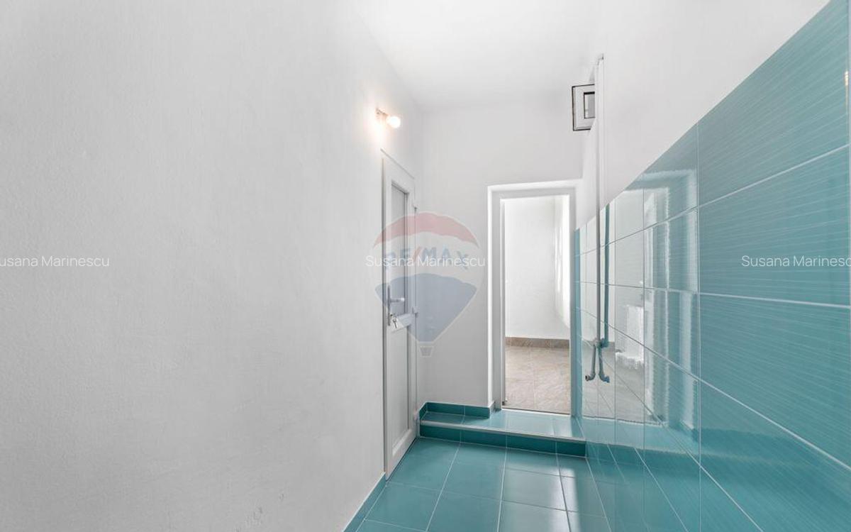 Spa?iu / cabinet de 43mp de inchiriat in zona Pia?a M... - 1