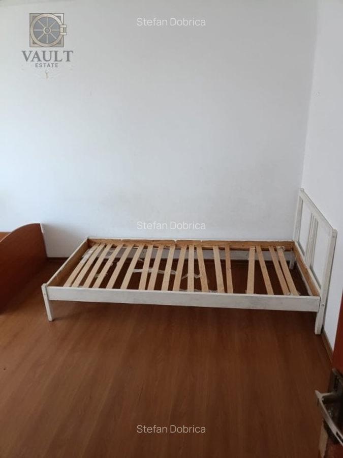 Apartament cu 3 camere semidecomandat, mobilat în Fundeni - 12