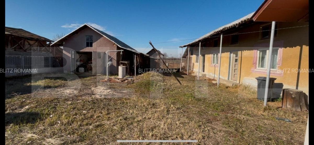 Casa Gaesti cu teren de 5000mp - 11