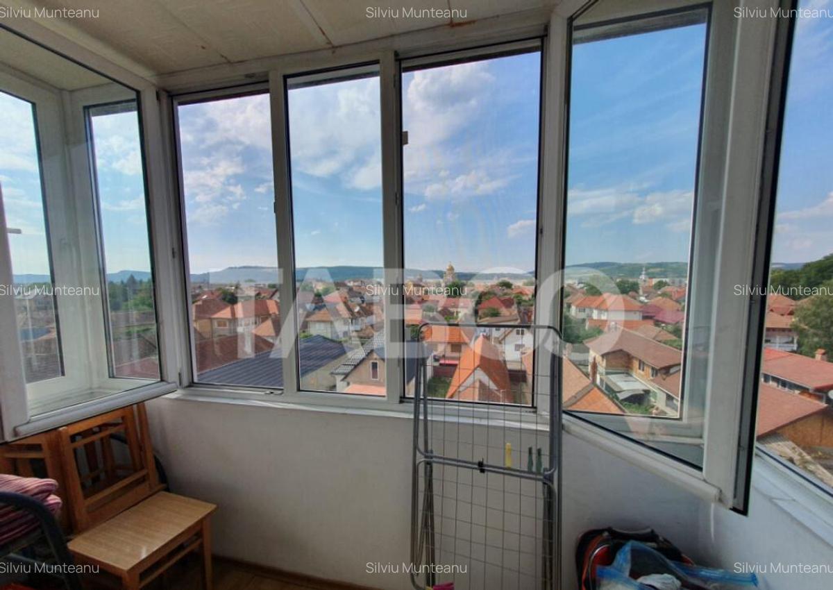 Apartament 2 camere decomandat 70 mp + 4 mp balcon zona Camp - 10
