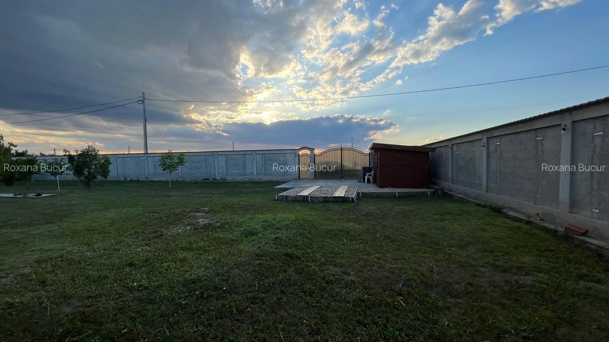 Teren Construcții intravilan de 453 mp, în Răcari - 1