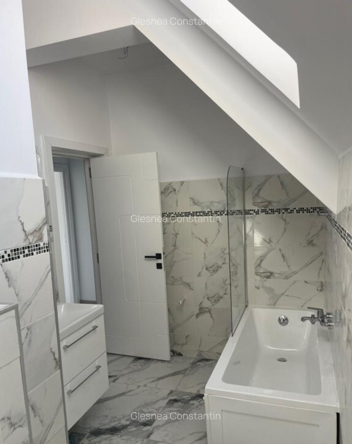 Casa de vanzare in localitatea Brebu - 5