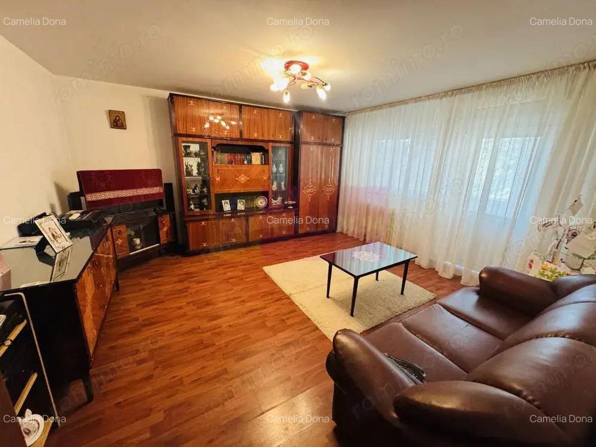 Vanzare apartament de 3 camere Tineretului-Pasaj - 4