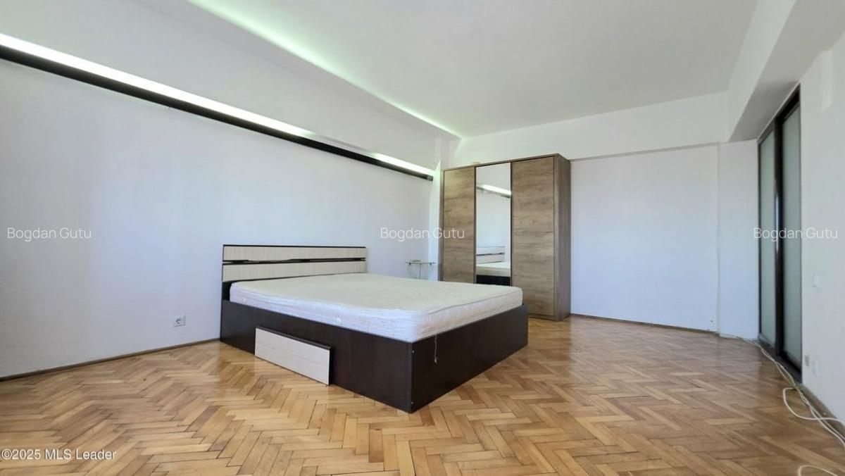 Libertatii - Regina Maria, 3 Camere Decomandat, Panorama - 9