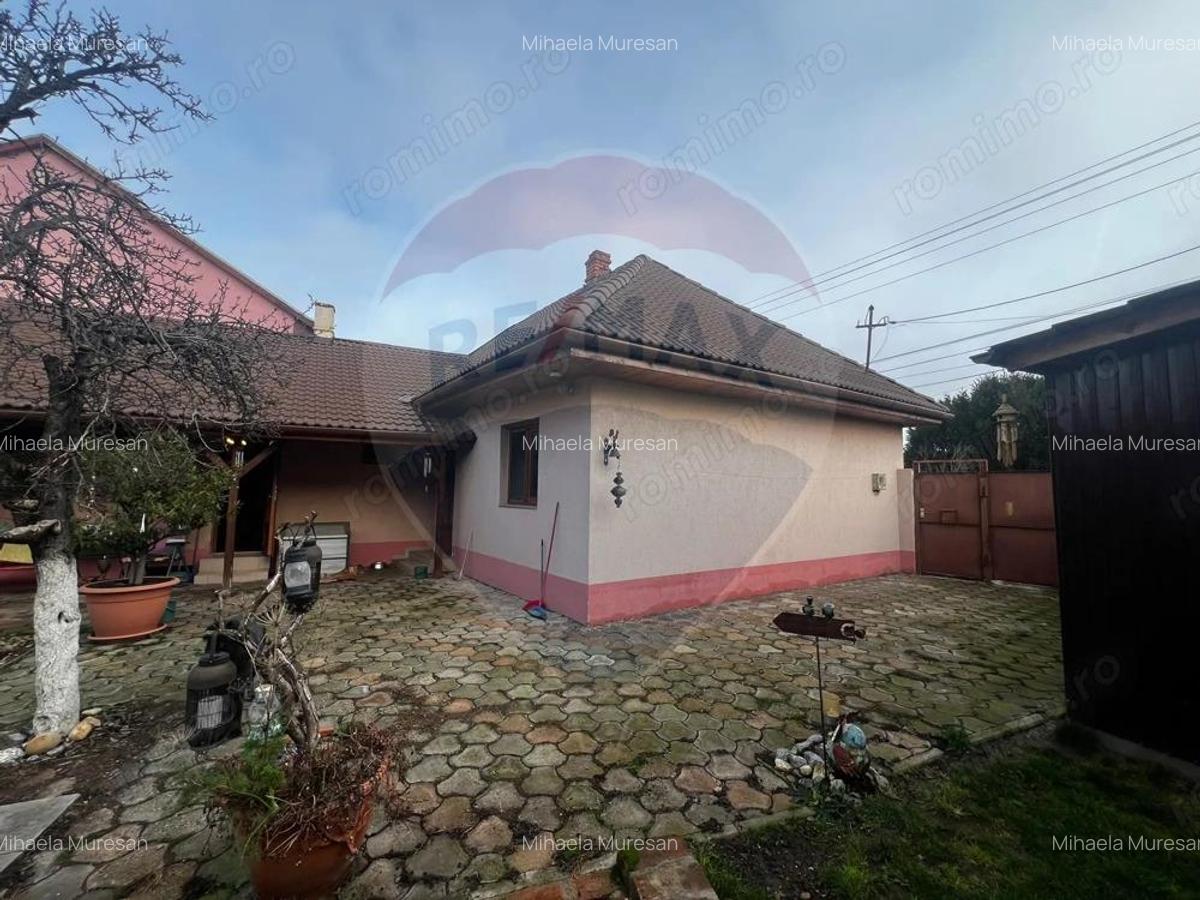 Casa 4 camere 1080 mp teren zona Gradiste - 2