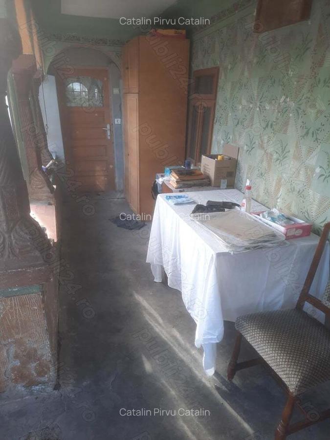 Vand casa in comuna Orlesti - 8