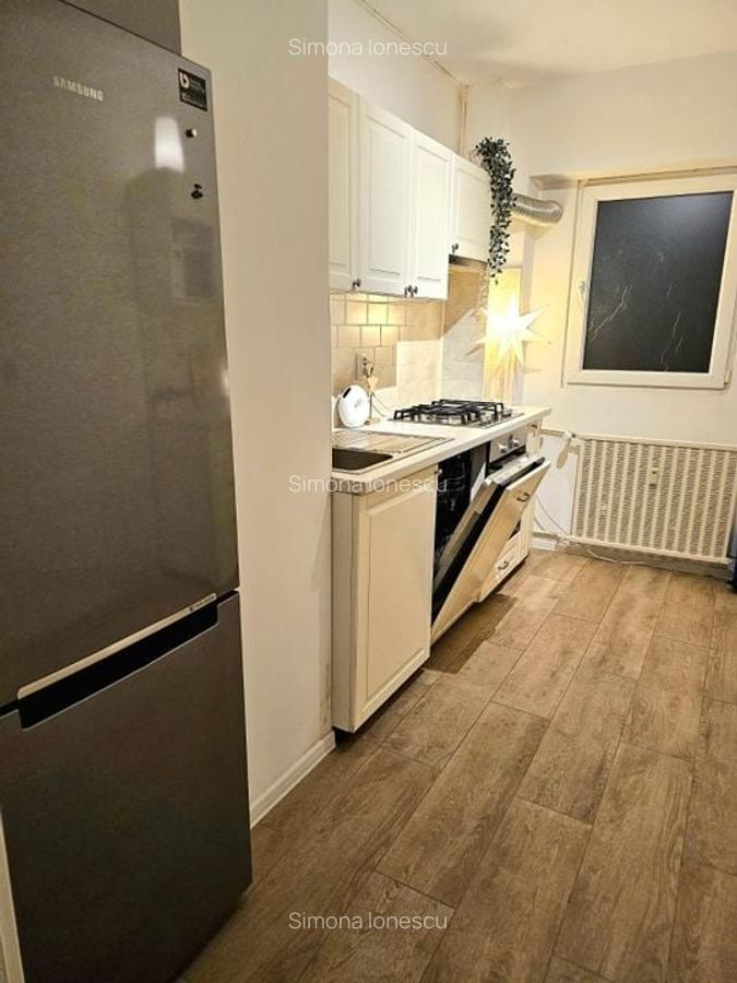 De închiriat: ap. 4 cam-sediu firma/locuit-pet friendly-Bd. Lacul Tei - 10