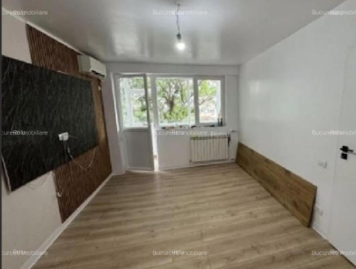 Stefan cel Mare metrou,bl.reabilitat,4/9,balcon mare, - 2