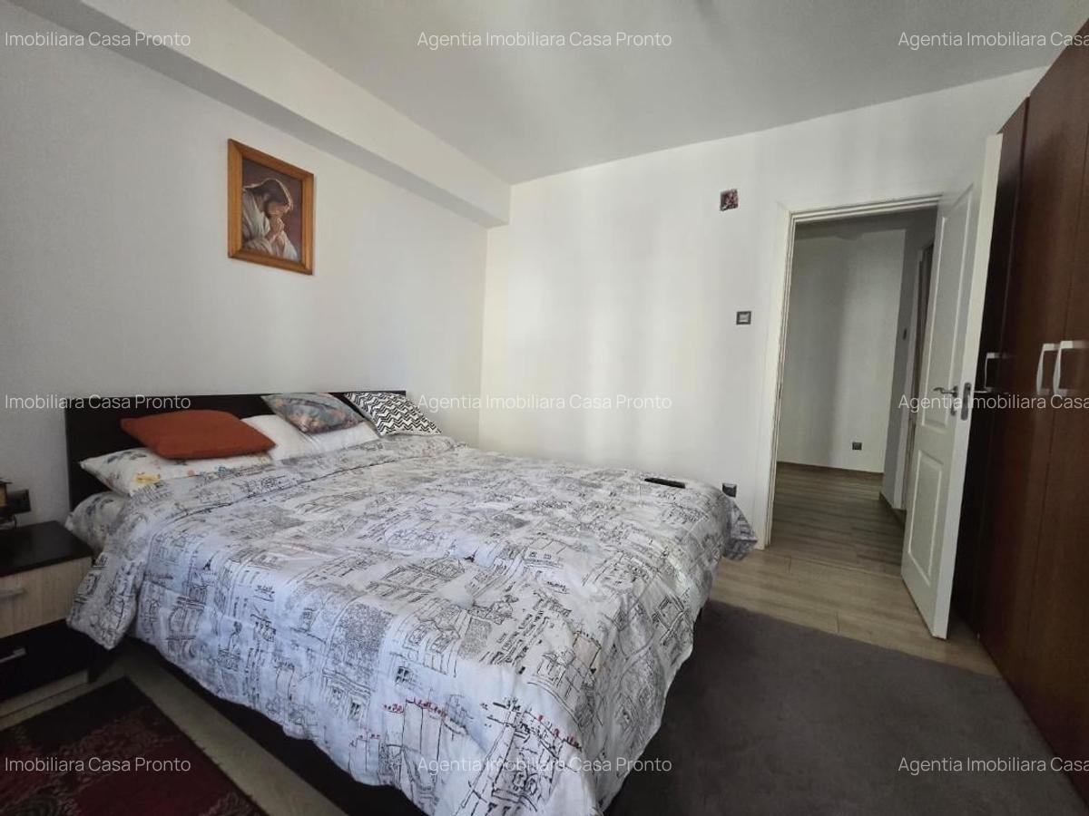 De vanzare Apartament 3 camere, zona Centru. - 7