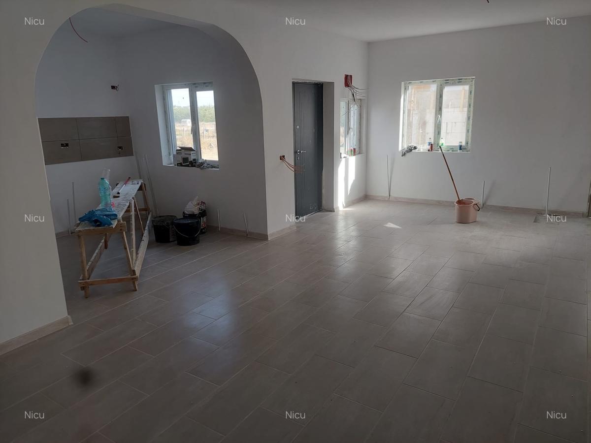 Casă cu 3 camere în Lumina - 6