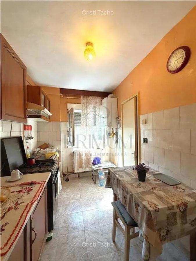 DACIA - ETAJ 3 - DECOMANDAT - 3 CAMERE - DEBARA - CENTRALA PROPRIE - 6