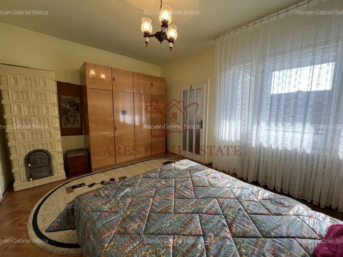 Vilă spațioasă 6 camere în centrul Lugoj – teren 471 mp, garaj - 2