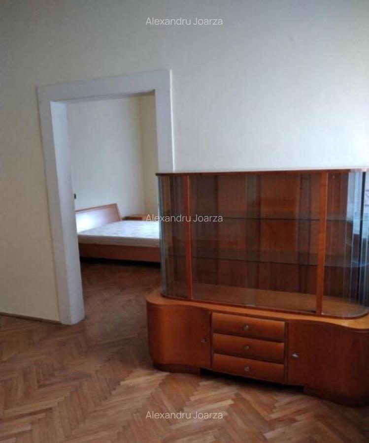 Casa 3 camere singur in curte zona Stefan cel mare (Pet Fri - 10