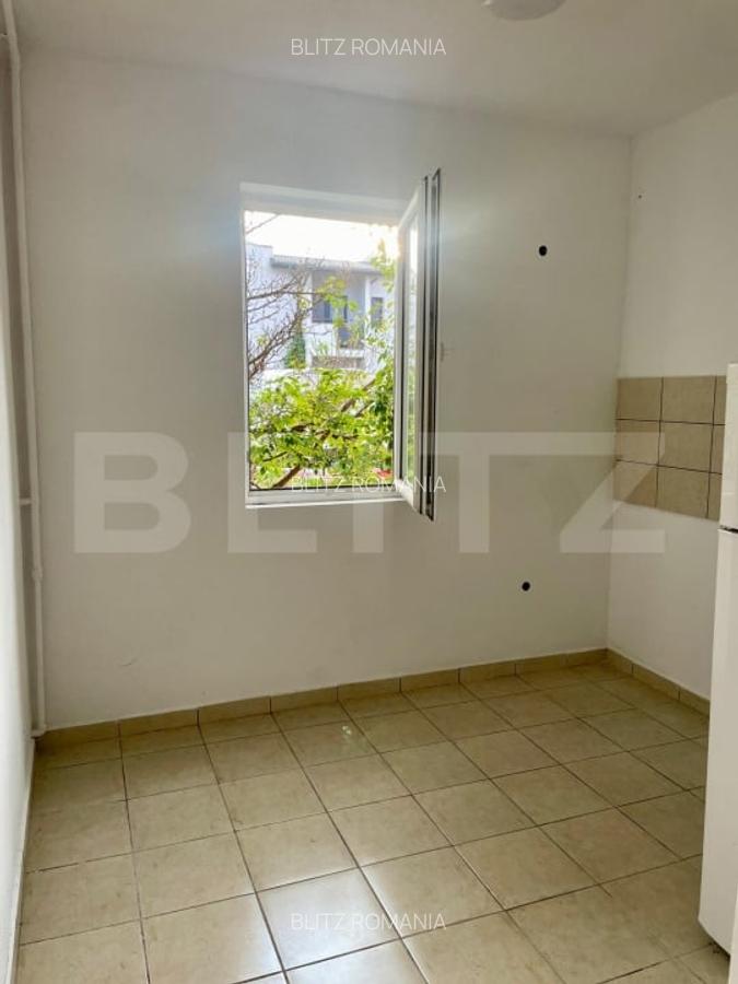 Vand garsoniera, aproape de Spitalul Judetean si UMF - 2 Vand garsoniera, aproape de Spitalul Judetean si UMF - 2