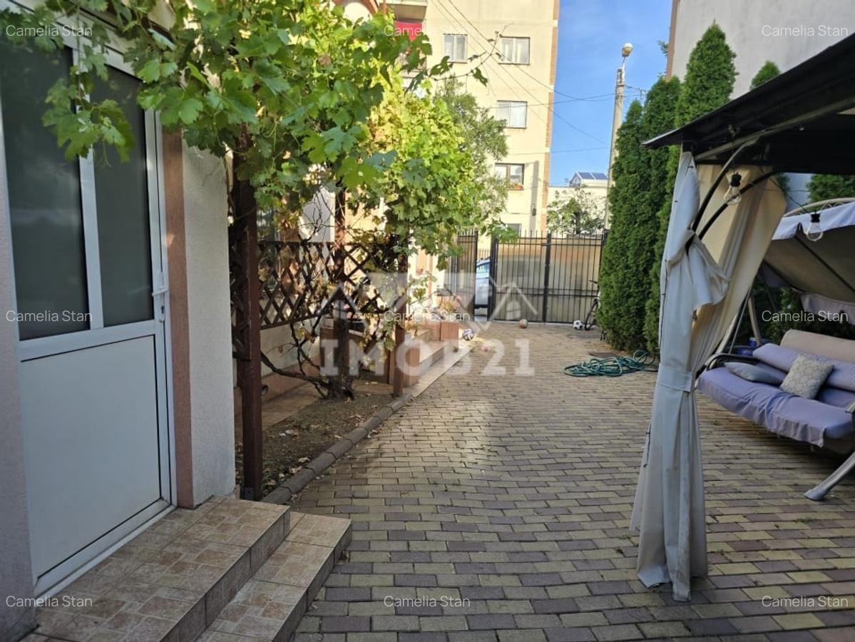 VANZARE CASA 3 CAMERE in zona Democratiei - 13