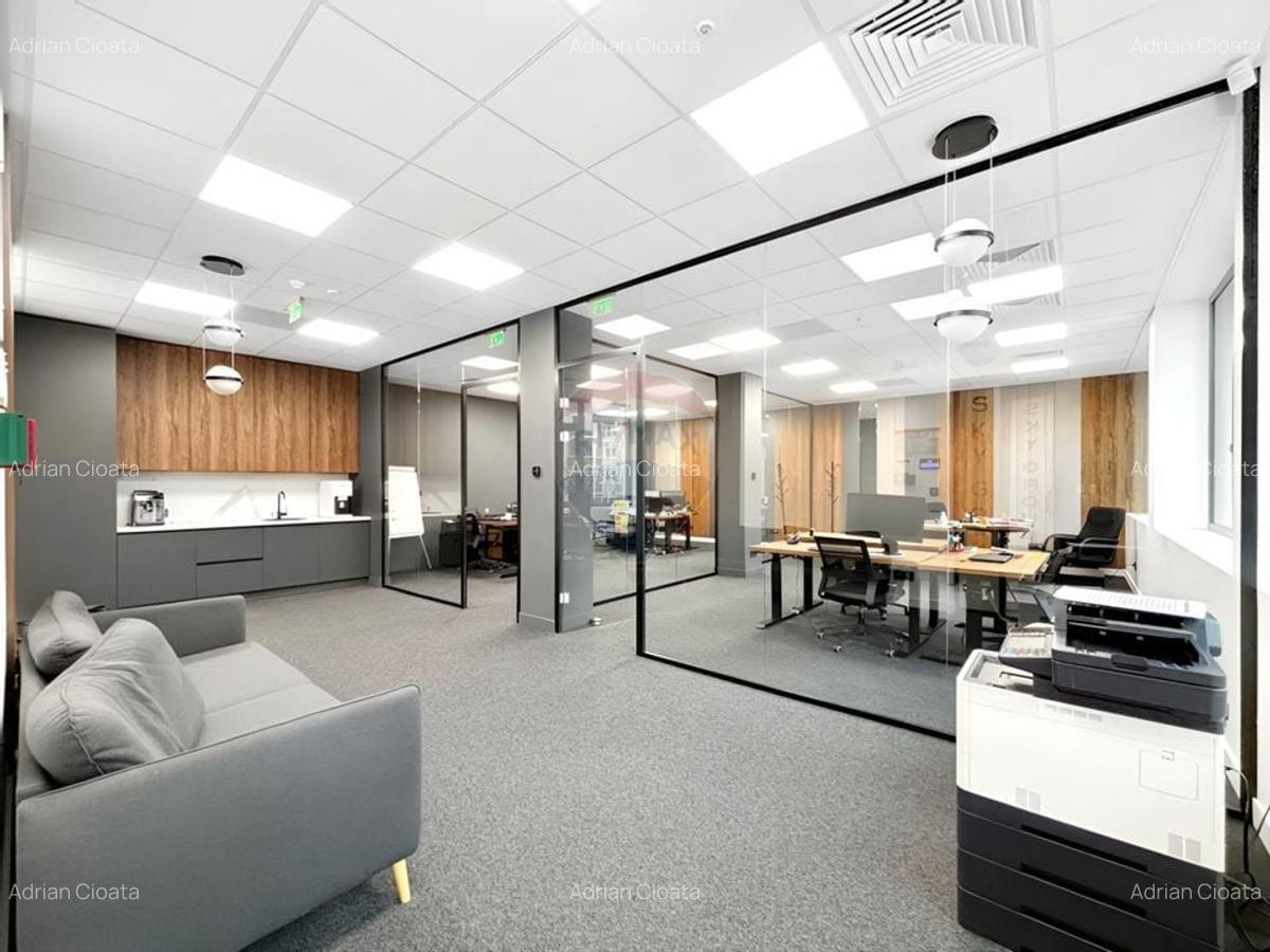 Spatiu de birouri ultramodern, Piata Victoriei - 8