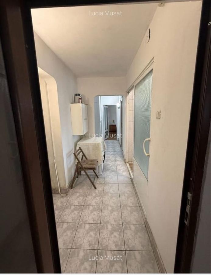 Apartament cu 3 camere decomandat în Brotăcei - 5