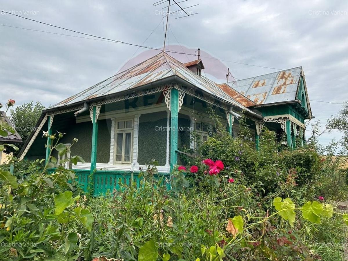 Teren intravilan 4.779 mp + casa si anexe - Girov, Neamt - 2