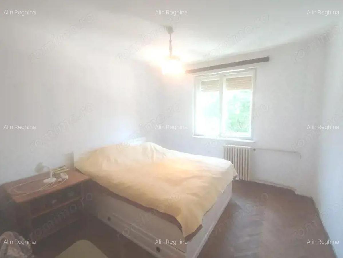 Apartament semidecomandat etaj 1 - 5
