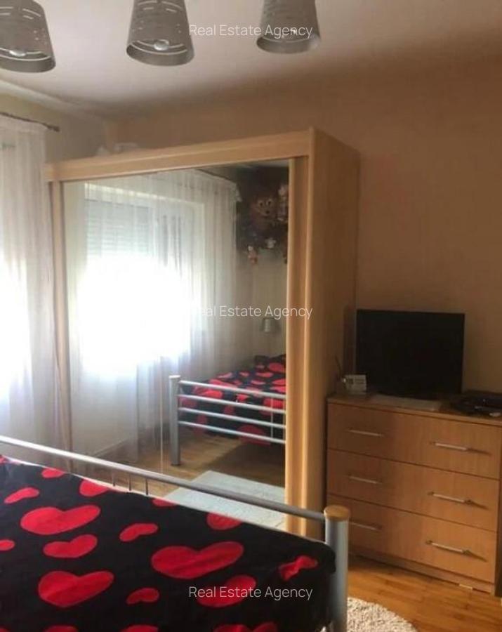 2 camere in zona Complexului Studentesc - 1
