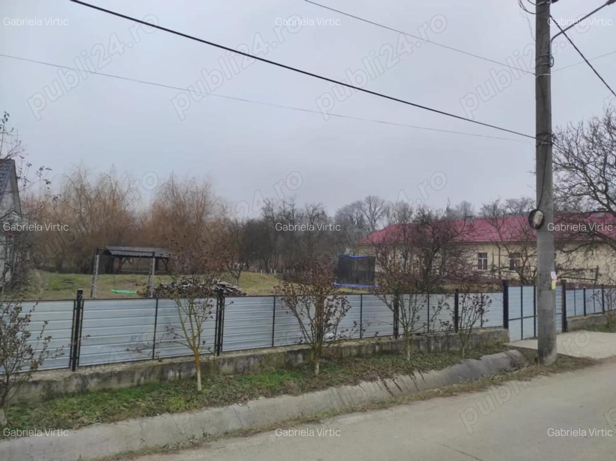 Casa de vanzare cu teren - 5