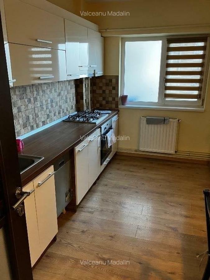 Apartament cu 3 camere decomandat, mobilat în Soarelui - 3