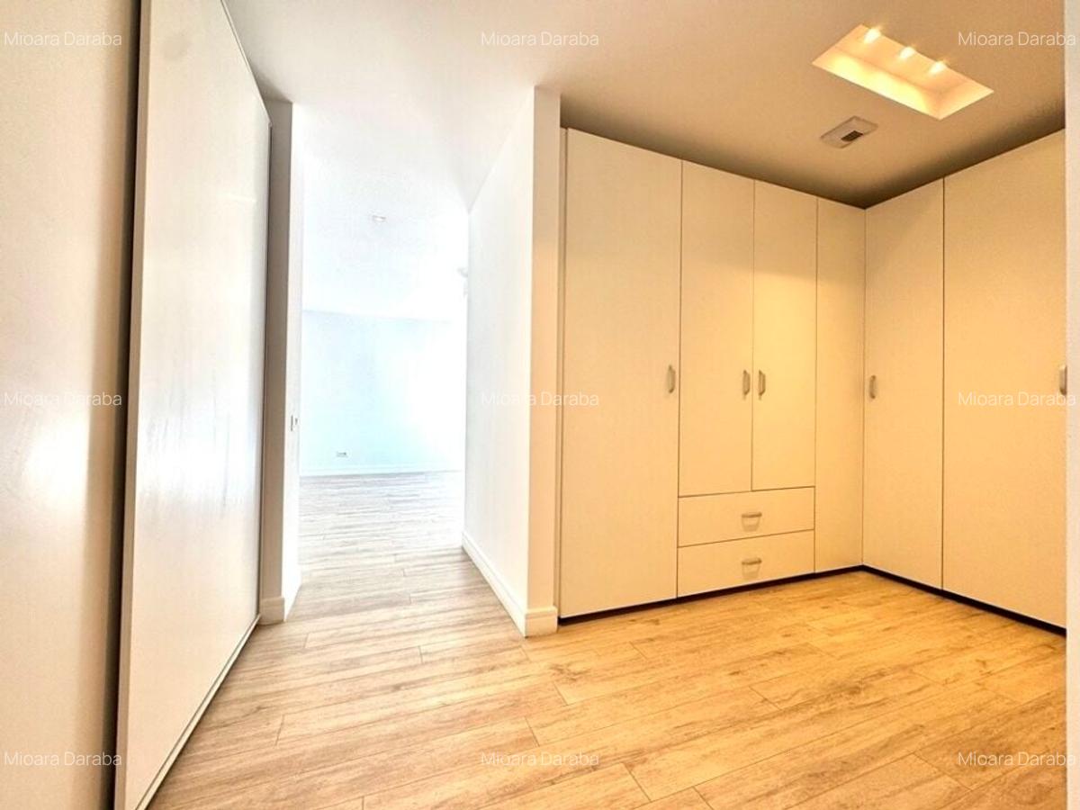 Villa with swimming pool, Oxford Gardens residential complex, Pipera area - 17
